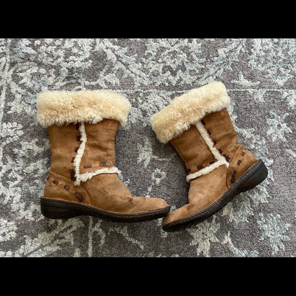 Women’s Ugg Boots Chestnut size 8 - Picture 9 of 10